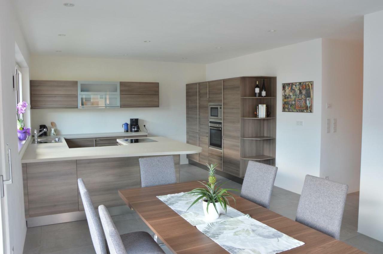 Family Apartment Julia Термено Экстерьер фото